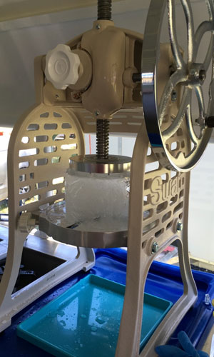 Swan SI-7 manual ice shaver